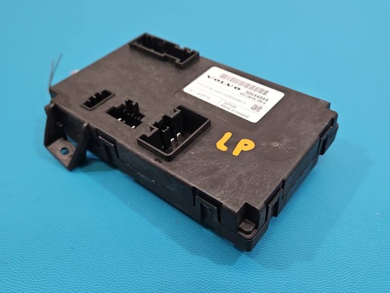 Блок керування модуль Volvo S90 30644884