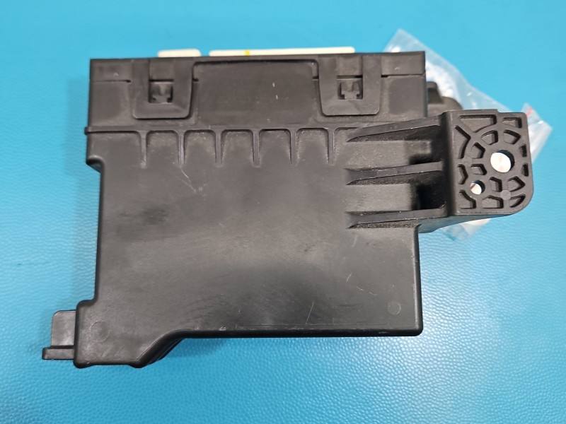 Блок керування модуль Toyota Auris 88650-02E00 — фото деталі 6