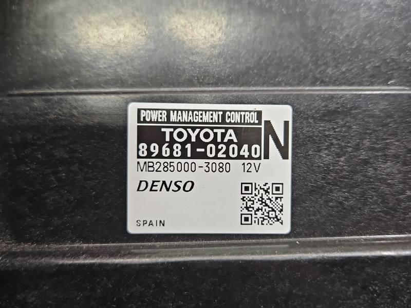 Блок керування модуль Toyota Auris 89681-02040 — фото деталі 3