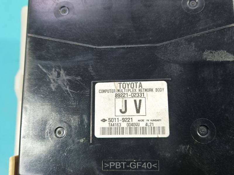 Блок керування модуль Toyota Auris 89221-02331 — фото деталі 9