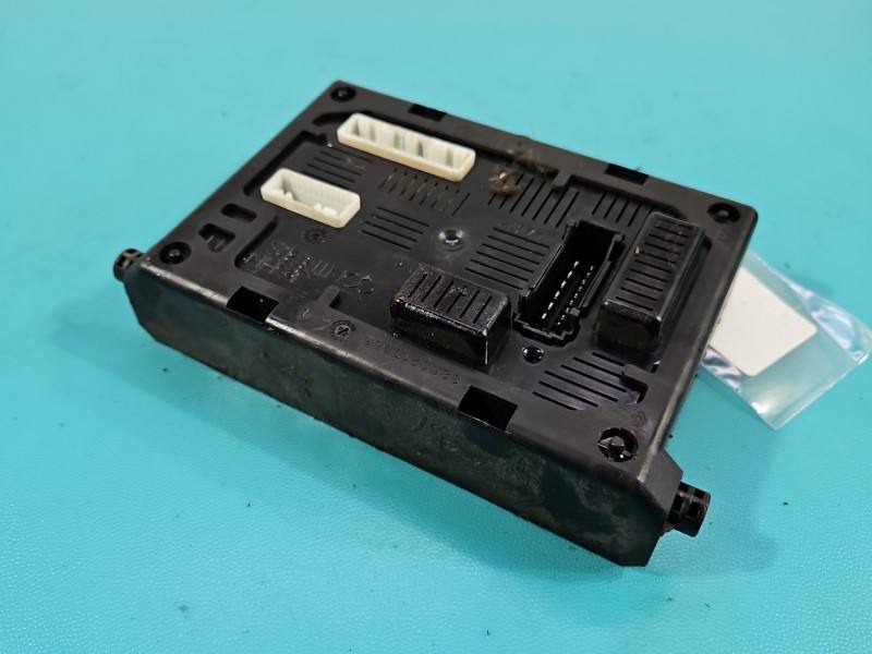 Блок керування модуль Renault Modus 8200652285 — фото деталі 2