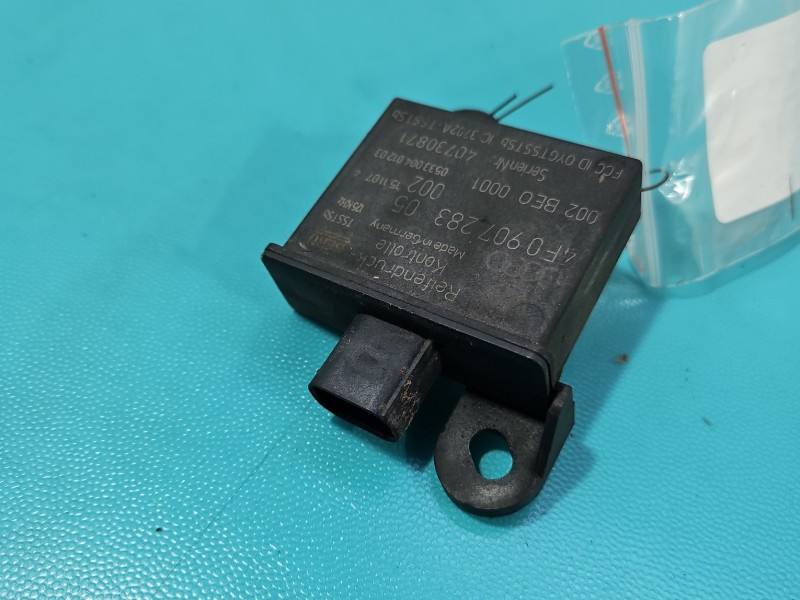 Блок керування модуль Audi Q7 4F090728305