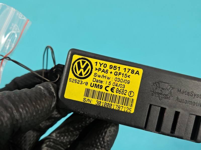 Блок керування модуль Volkswagen New Beetle 1Y0951178A — фото деталі 5