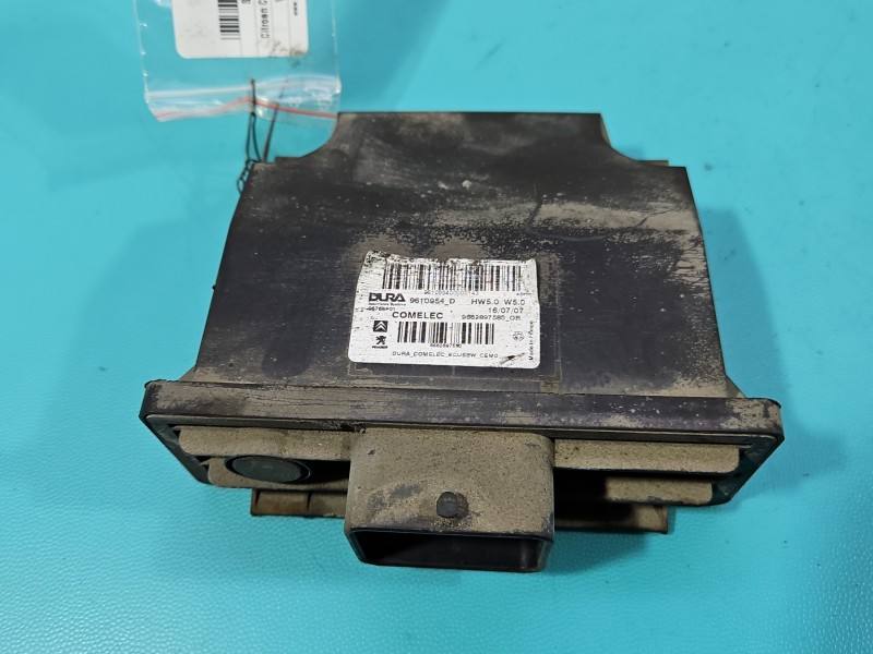 Блок керування модуль Citroen C4 9662897580 — фото деталі 2
