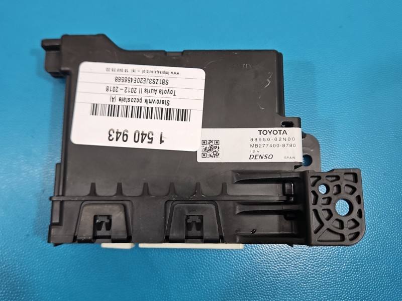 Блок керування модуль Toyota Auris 88650-02N00 — фото деталі 2