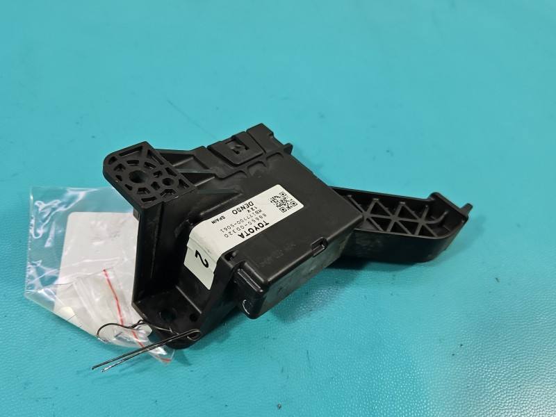 Блок керування модуль Toyota Yaris 3 88650-0D320 — фото деталі 5
