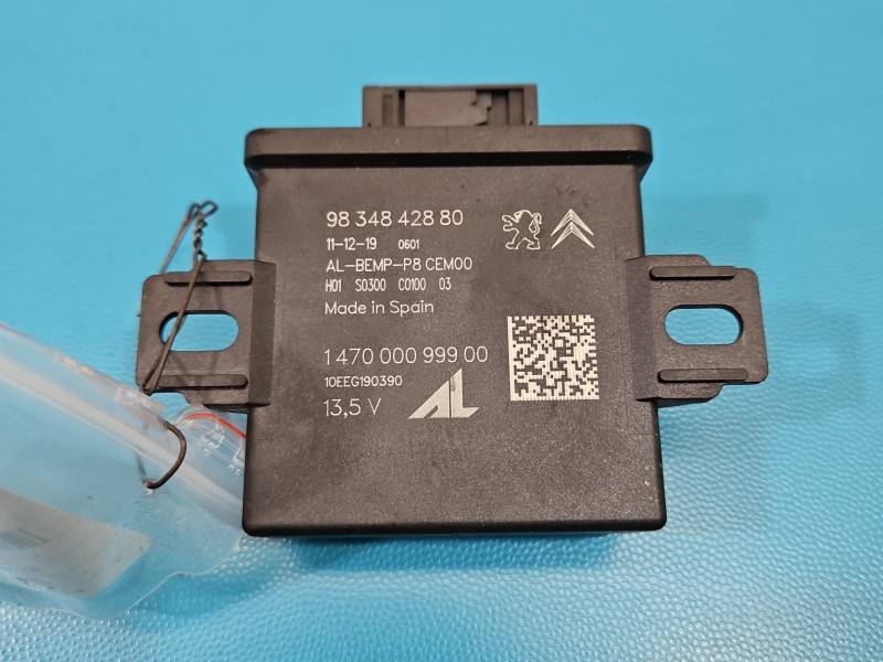 Блок керування модуль Peugeot 3008 9834842880