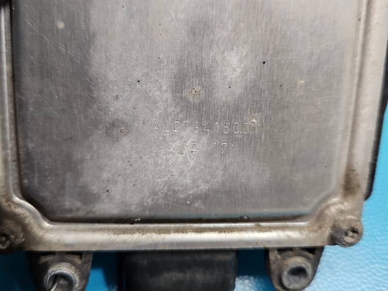Блок керування модуль Maserati Quattroporte 0670033070 — фото деталі 5