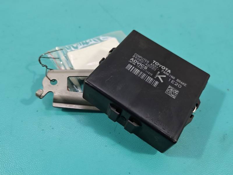 Блок керування модуль Toyota Rav4 89050-42030 — фото деталі 3