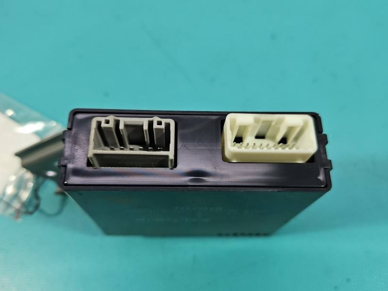 Блок керування модуль Toyota Rav4 89050-42030 — фото деталі 5