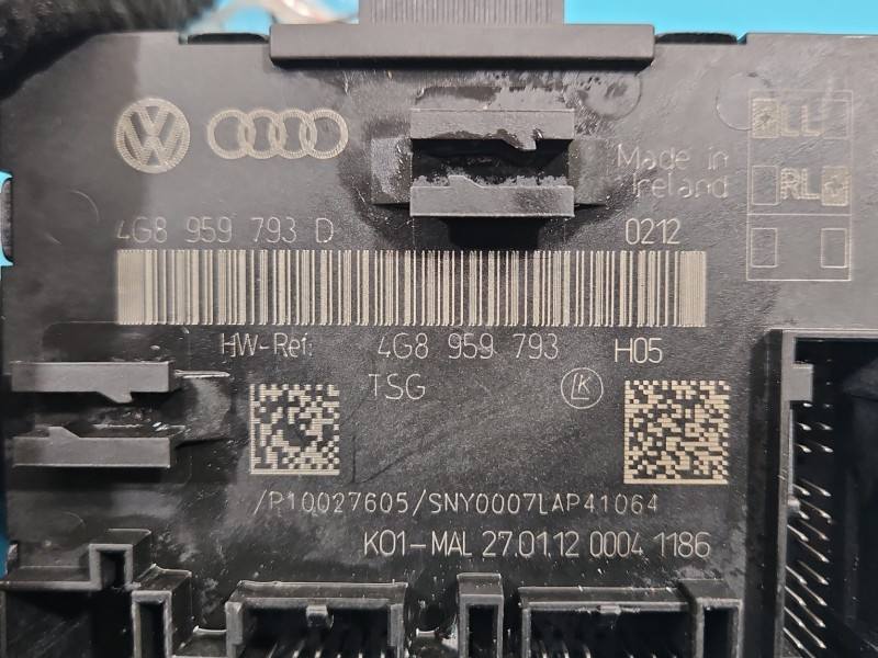 Блок керування модуль Audi A6 C7 4G8959793D — фото деталі 3