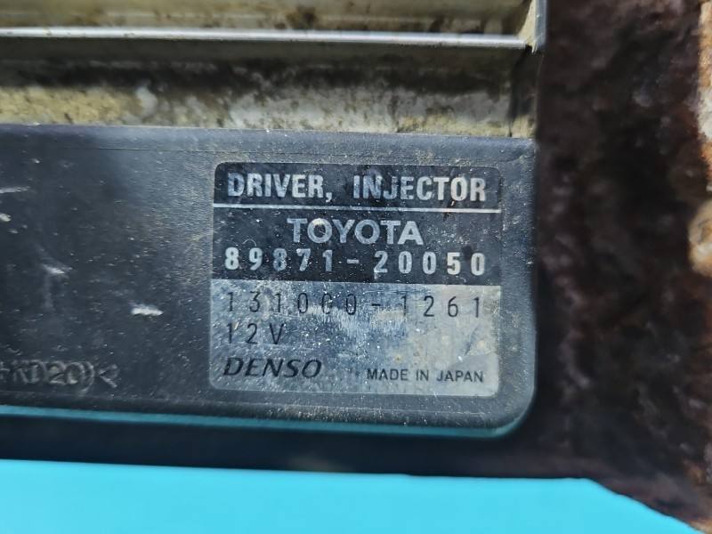 Блок керування модуль Toyota Land Cruiser 89871-20050 — фото деталі 3