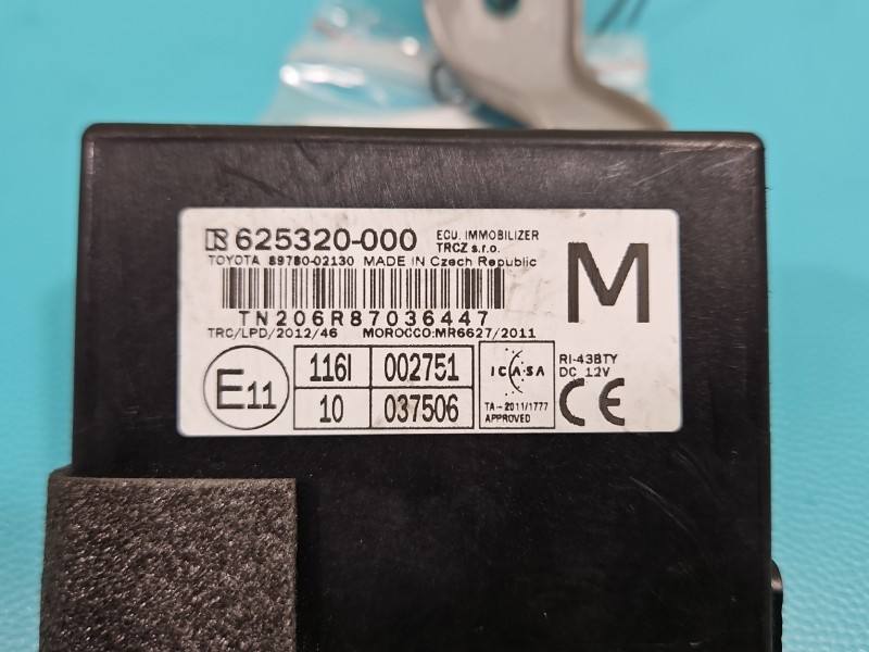Блок керування модуль Toyota Auris 625320-000 — фото деталі 3
