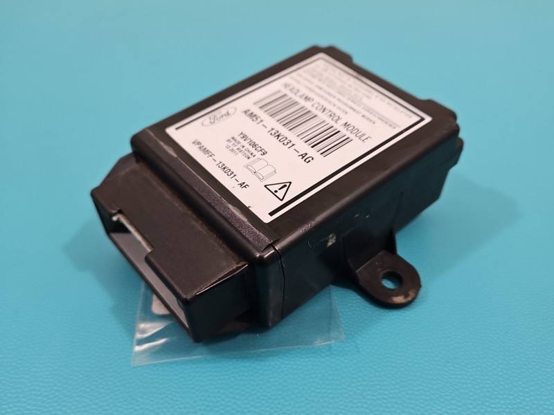Блок управления модуль Ford Focus AM51-13K031-AG