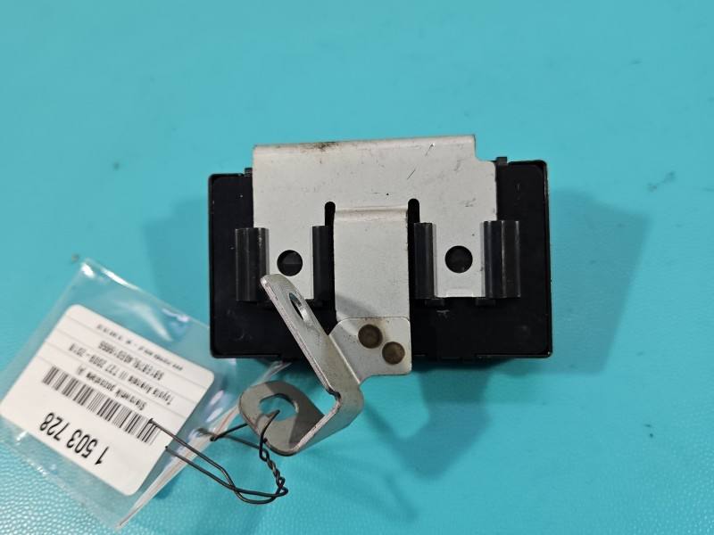 Блок керування модуль Toyota Avensis T27 89227-20010 — фото деталі 3