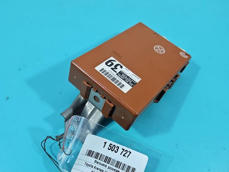 Блок керування модуль Toyota Avensis T27 89810-20020 — фото деталі 3