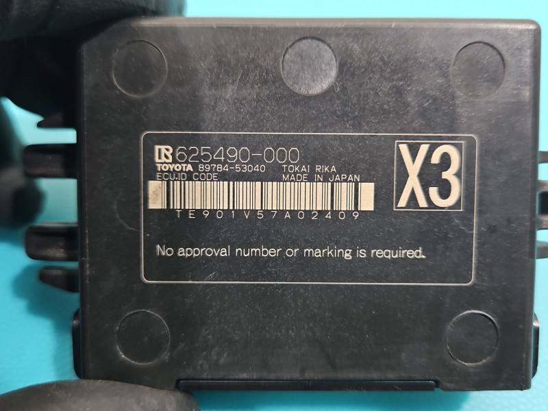 Блок керування модуль Lexus IS 89784-53040 — фото деталі 3