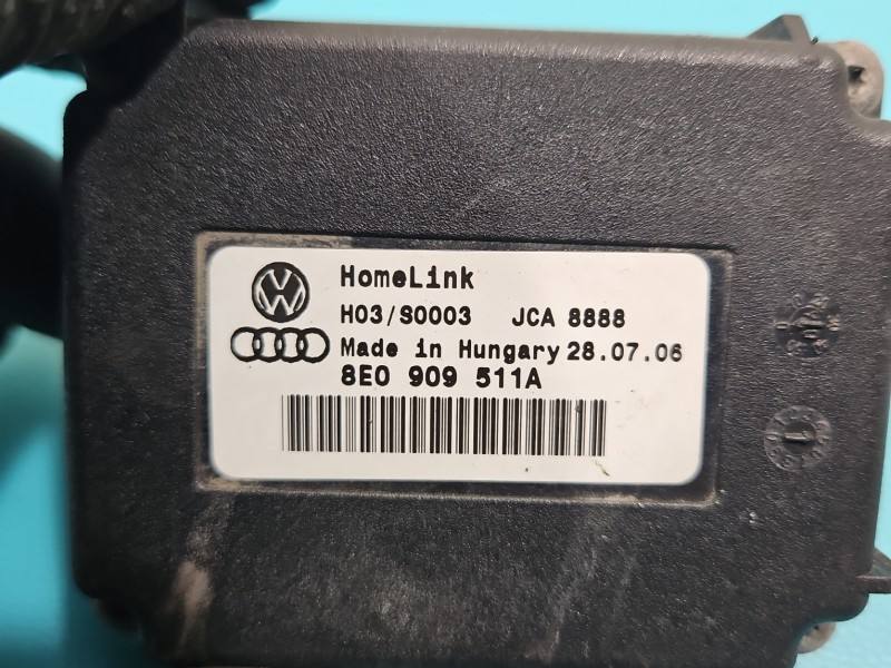 Блок керування модуль Audi Q7 8E0909511A — фото деталі 3