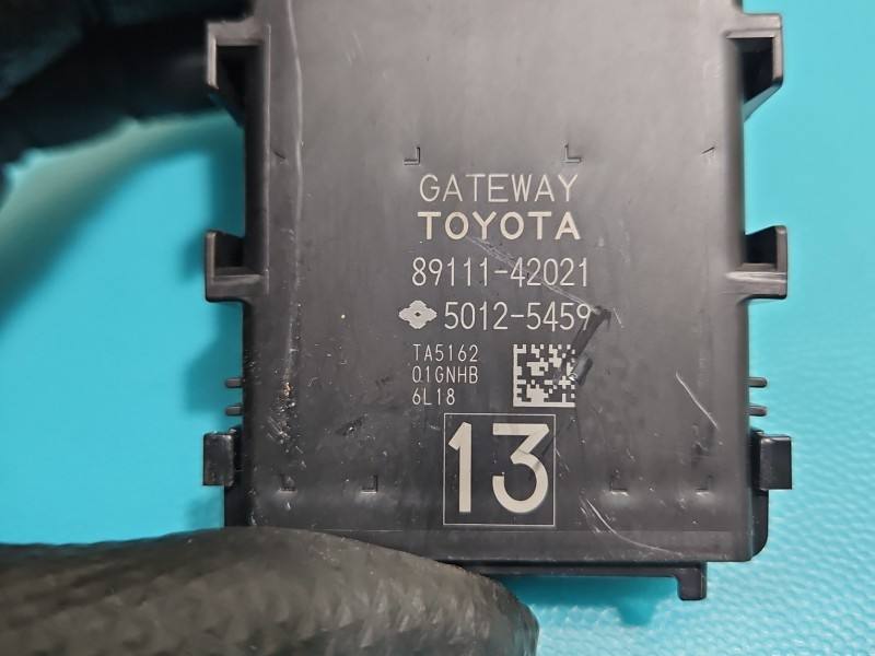 Блок керування модуль Toyota Rav4 89111-42021 — фото деталі 3