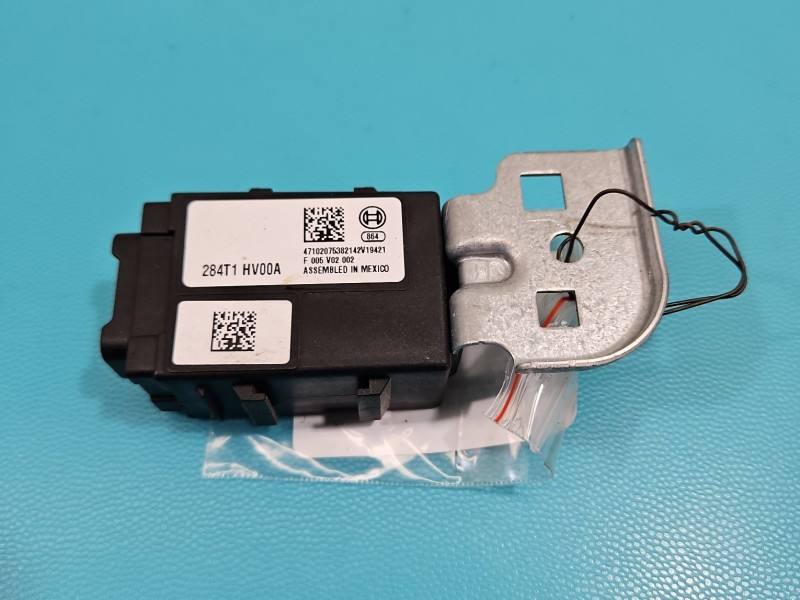 Блок керування модуль Nissan Qashqai 284T1-HV00A — фото деталі 4