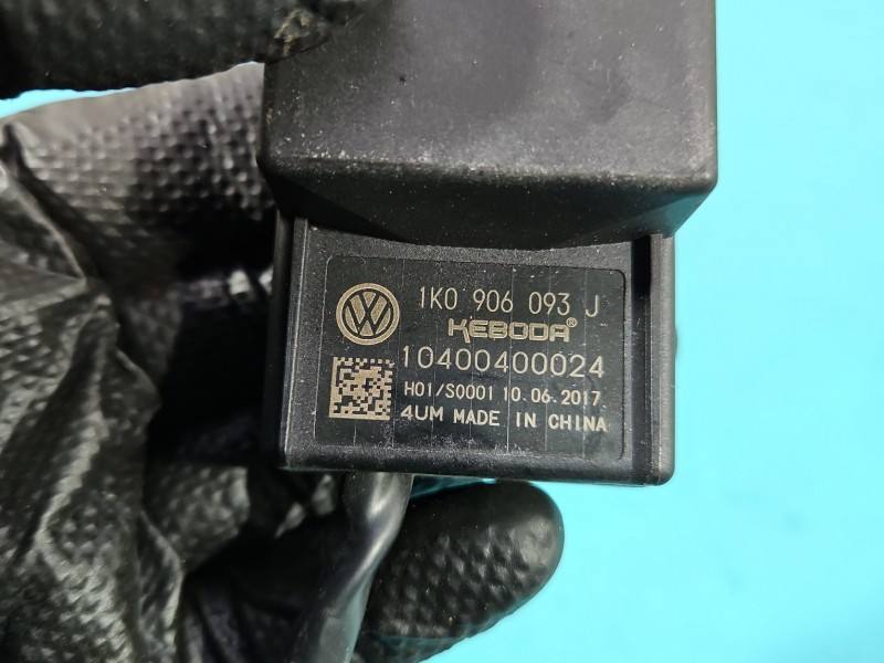 Блок управления модуль Skoda Rapid 1K0906093J — фото детали 8
