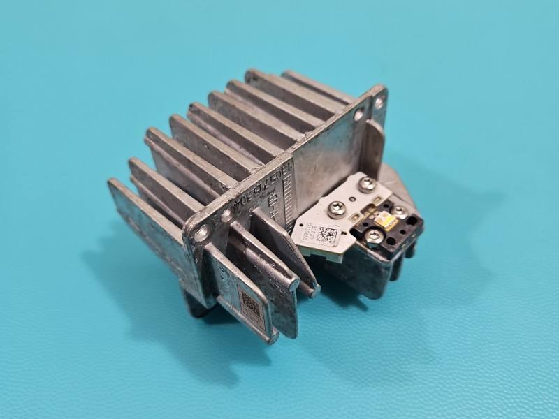 Блок керування модуль Mercedes C W205 1305715304