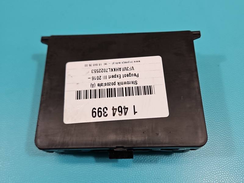 Блок керування модуль Peugeot Expert 9832228080 — фото деталі 4