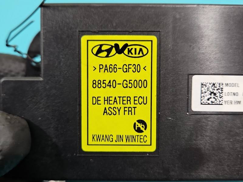 Блок керування модуль Kia Niro 88540-G5000 — фото деталі 3