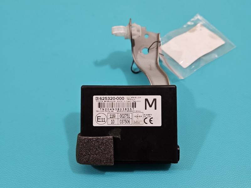 Блок керування модуль Toyota Auris 625320-000 — фото деталі 2