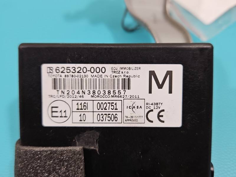 Блок керування модуль Toyota Auris 625320-000 — фото деталі 3