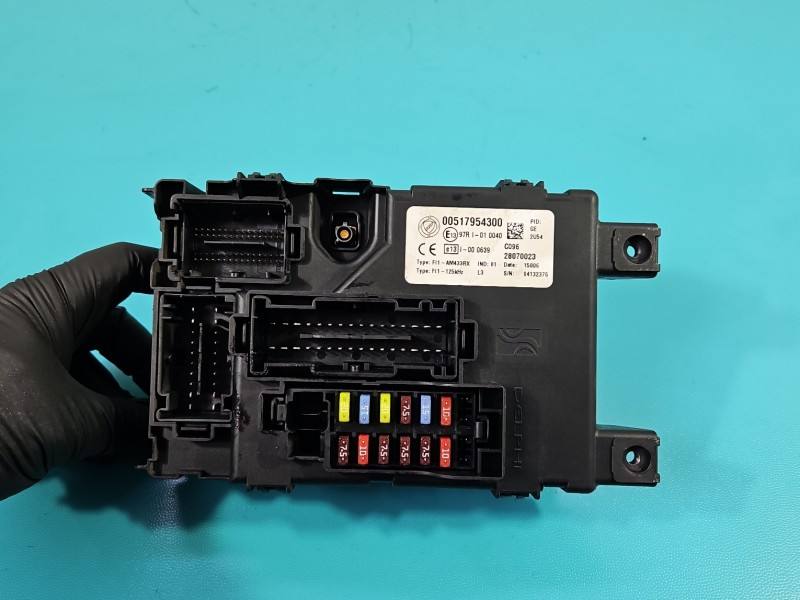 Блок керування модуль Fiat Punto 00517954300 — фото деталі 3