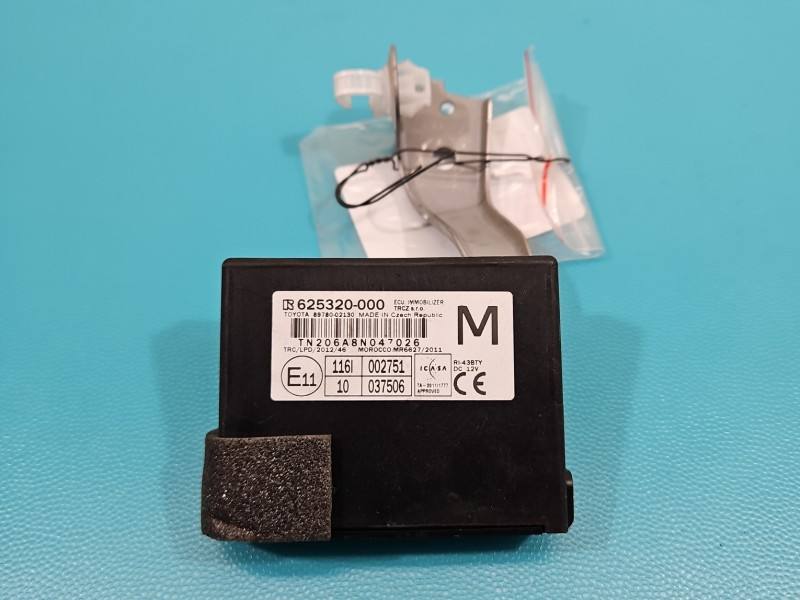 Блок керування модуль Toyota Auris 89780-02130 — фото деталі 2