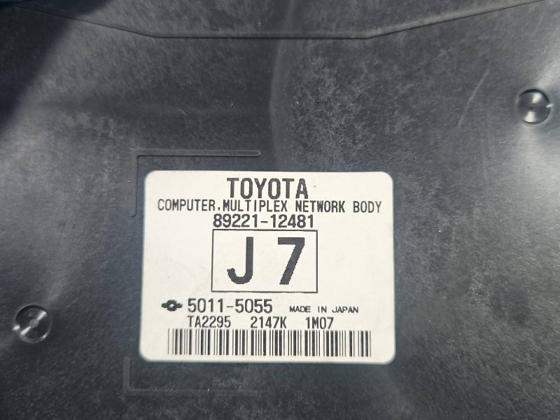 Блок управления модуль Toyota Auris 89221-12481 — фото детали 3