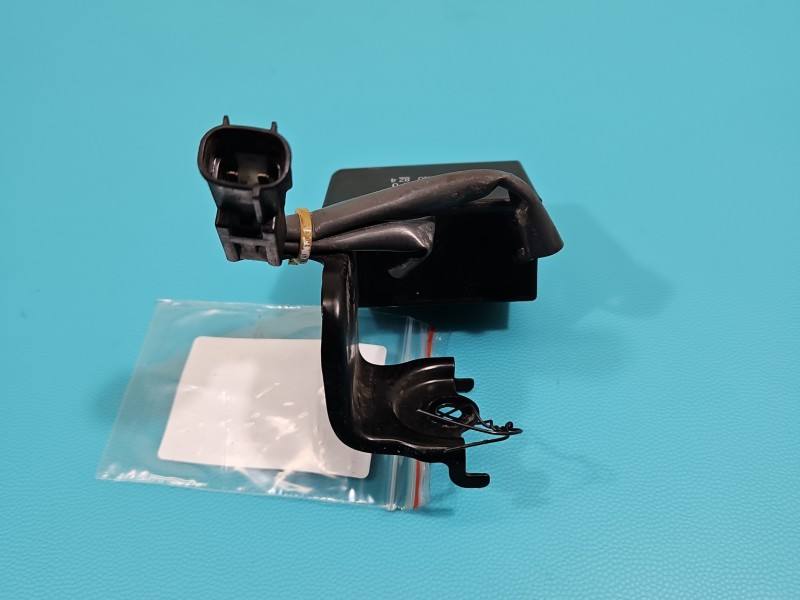 Блок керування модуль Toyota Land Cruiser 82930-60010 — фото деталі 5