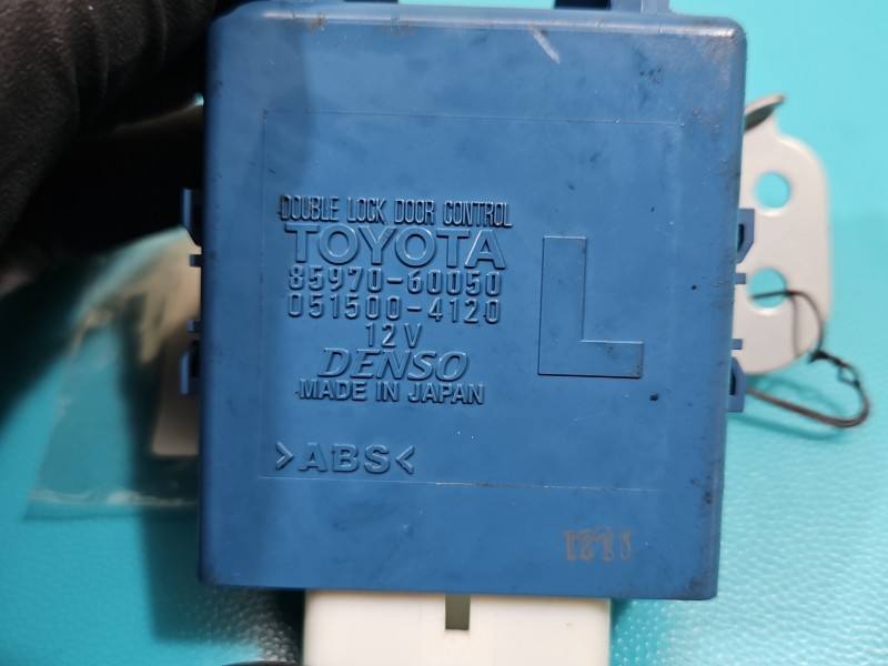 Блок керування модуль Toyota Land Cruiser 85970-60050 — фото деталі 3