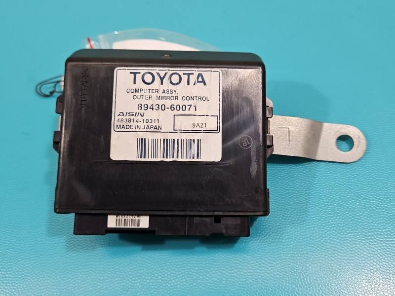 Блок керування модуль Toyota Land Cruiser 89430-60071 — фото деталі 2