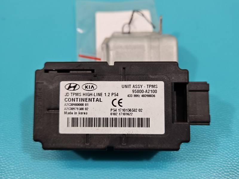 Блок керування модуль Kia Ceed 95800-A2100 — фото деталі 2
