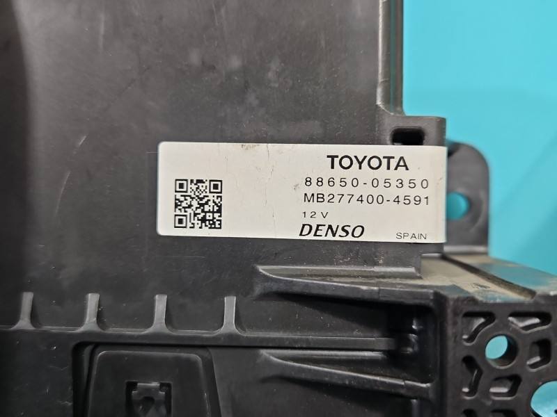 Блок керування модуль Toyota Avensis T27 88650-05350 — фото деталі 3