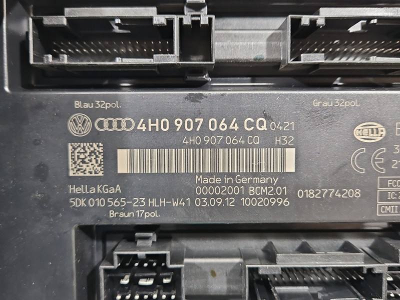Блок керування модуль Audi A8 D4 4H0907064CQ — фото деталі 3