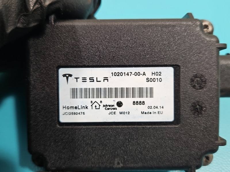Блок керування модуль Tesla Model S 1020147-00-A — фото деталі 3