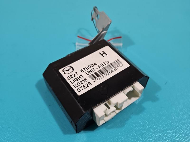 Блок керування модуль Mazda CX-7 E22767890A