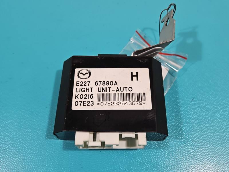Блок керування модуль Mazda CX-7 E22767890A — фото деталі 2