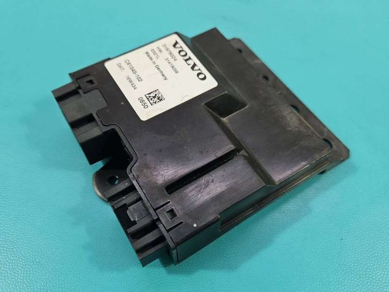 Блок керування модуль Volvo V90 31676024