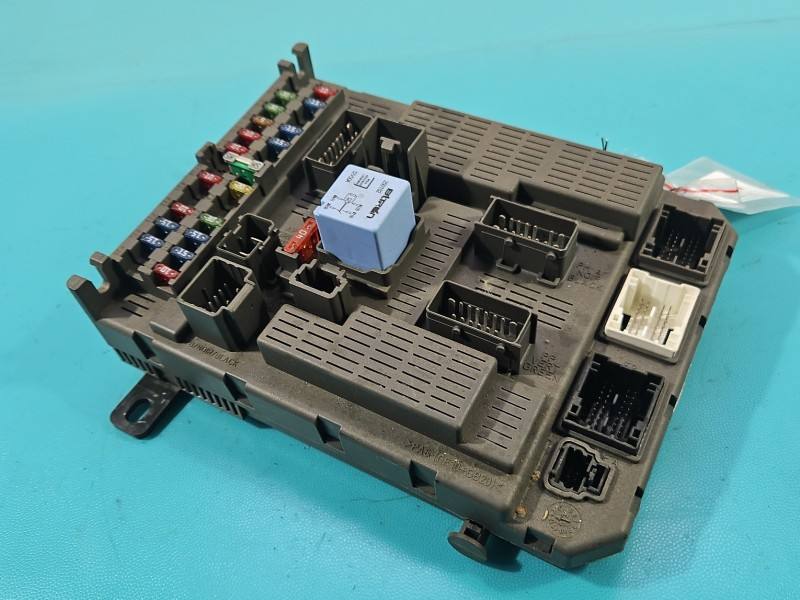 Блок управления модуль Citroen C5 9649301680