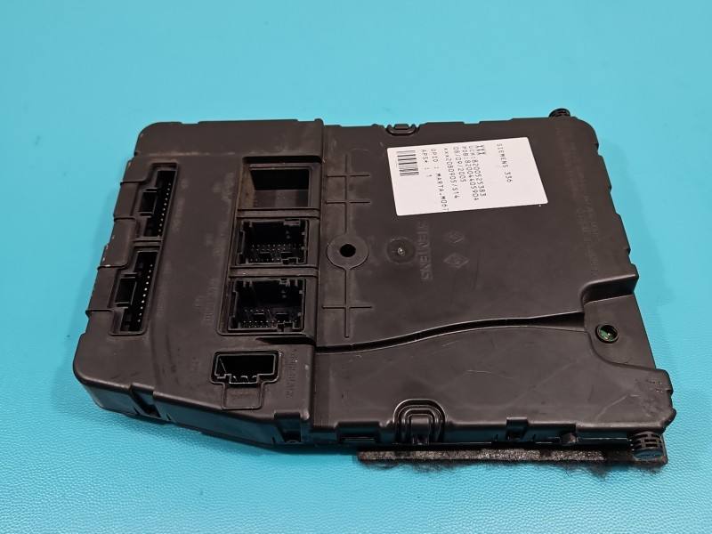Блок керування модуль Renault Megane 2 8200525383 — фото деталі 2