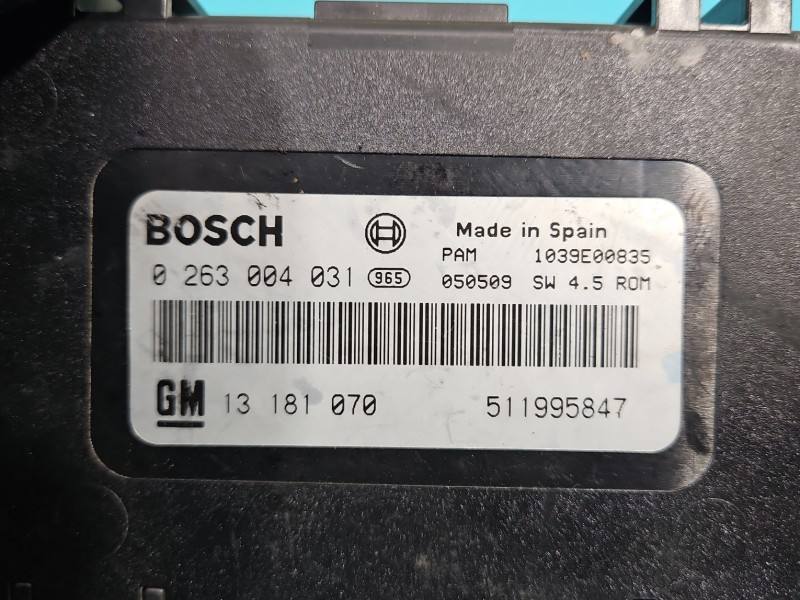 Блок керування модуль Opel Zafira B 0263004031 — фото деталі 3