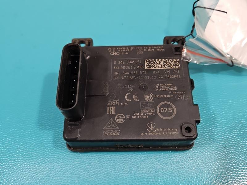 Блок керування модуль Volkswagen Caddy 0203304151 — фото деталі 2
