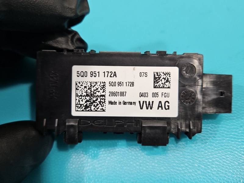 Блок керування модуль Volkswagen Caddy 5Q0951172A — фото деталі 3