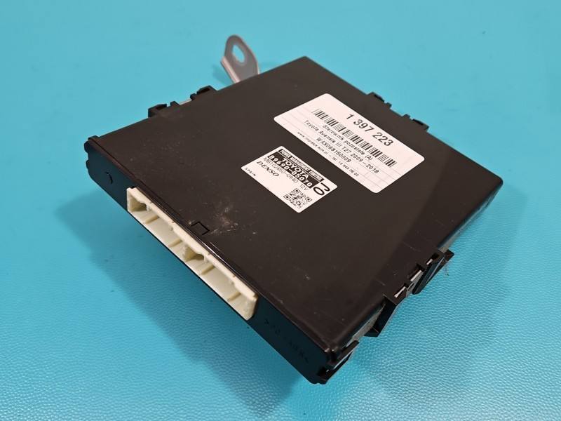 Блок керування модуль Toyota Avensis T27 89690-05070