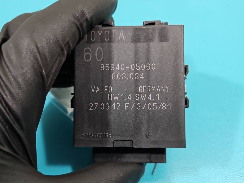 Блок керування модуль Toyota Avensis T27 85940-05060 — фото деталі 2